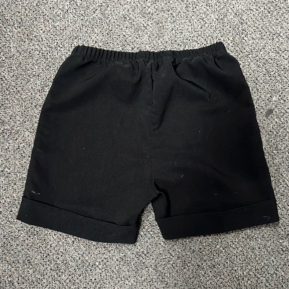 ❤️5/$25❤️2/$15❤️ MY LIL BUMP | maternity cuffed black shorts MEDIUM - Picture 3 of 3